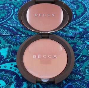 Becca Mineral Blush in Songbird